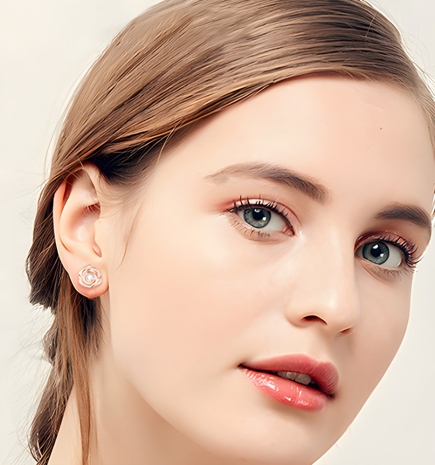 Floral Earrings with 0.1ct Moissanite